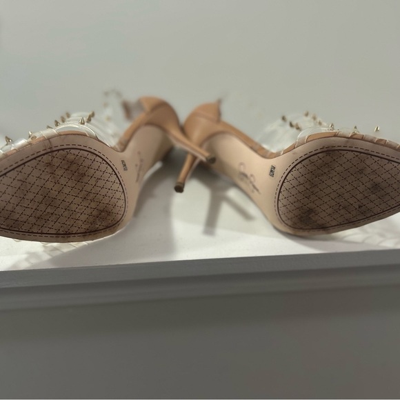 Jessica Simpson Westah Stuuded Pump EUC Size 8 - Picture 4 of 4